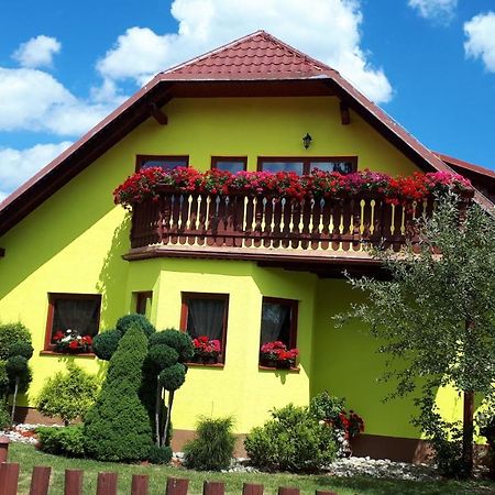 Apartman Adrianka Turčianske Teplice المظهر الخارجي الصورة